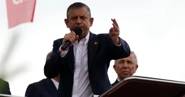 Özgür Özel den tepki çeken sözler: Hz. Peygamber ile Atatürk ü bir tuttu VİDEO İZLE