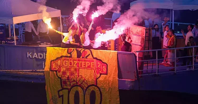 Göztepe taraftarları, 100 üncü yılını kutladı!