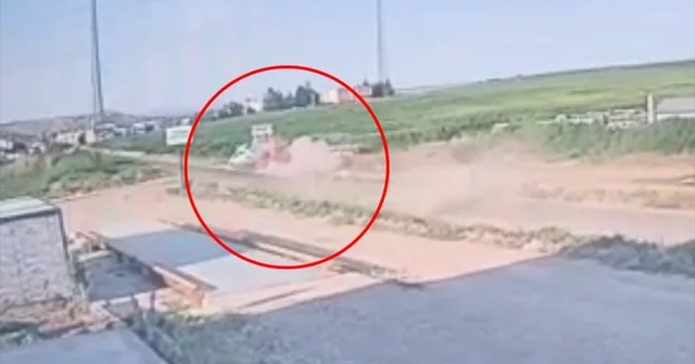 Çocukların bulunduğu otomobilin takla attığı kaza kamerada: 1 ölü, 4 yaralı Diyarbakır Haberleri