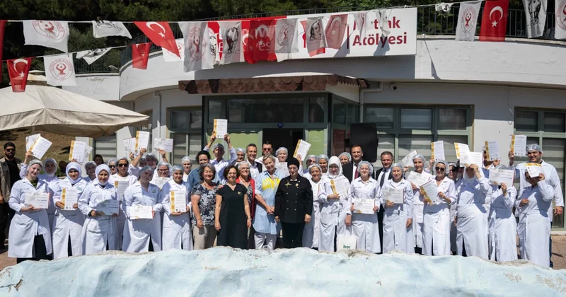 Bornova’da istihdam garantili kursla gençler meslek sahibi oldu Sözcü Gazetesi