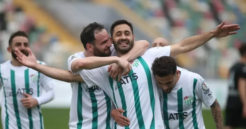 Şampiyon kadroda yer almıştı! Yollar ayrıldı