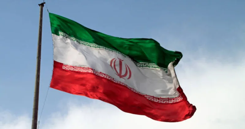 İran Petrol Bakanlığı: İsfahan Rafinerisi kesintisiz hizmete devam ediyor