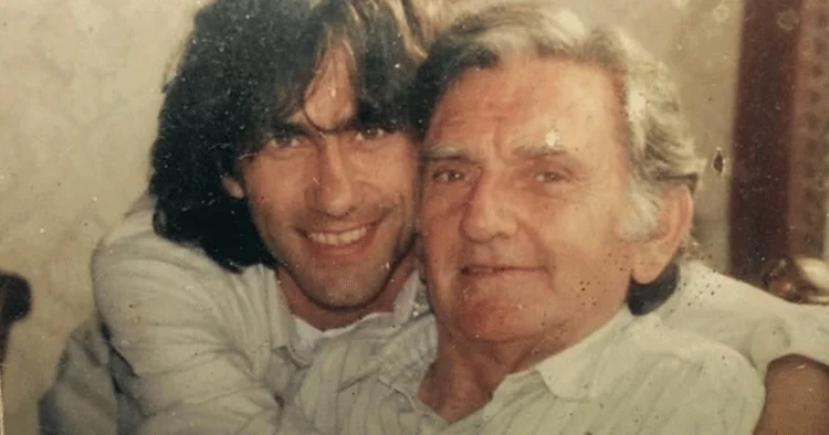 Senin hep serseri dediğin oğlun, şimdi kocaman oldu baba