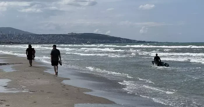 Samsun da olumsuz hava şartları nedeniyle denize girilmemesi istendi