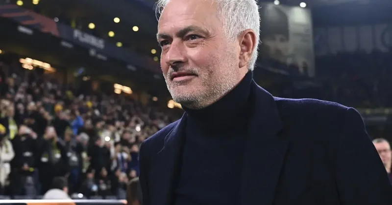 Jose Mourinho dan eski yıldızına telefon: Fenerbahçe ye gel
