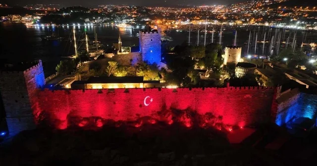 Bodrum Kalesi jandarma renkleriyle aydınlandı Muğla Haberleri