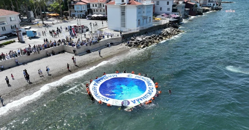 12 metrelik pankartla Marmara için çağrı yaptılar Sözcü Gazetesi