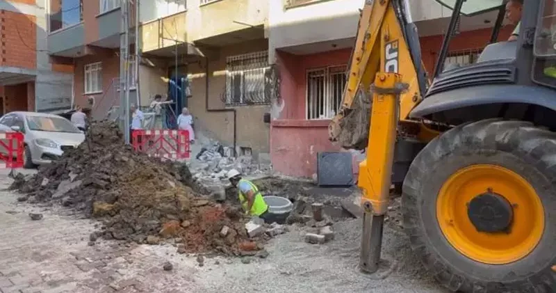 Küçükçekmece de doğal gaz borusunda patlama: 2 işçi yaralandı