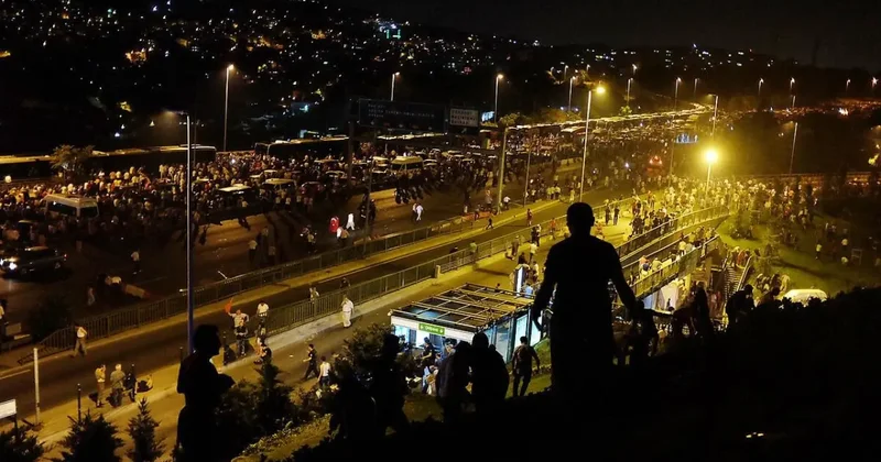 Türk milletinin 15 Temmuz gecesi yazılan kahramanlık destanı halklara örnek oldu!