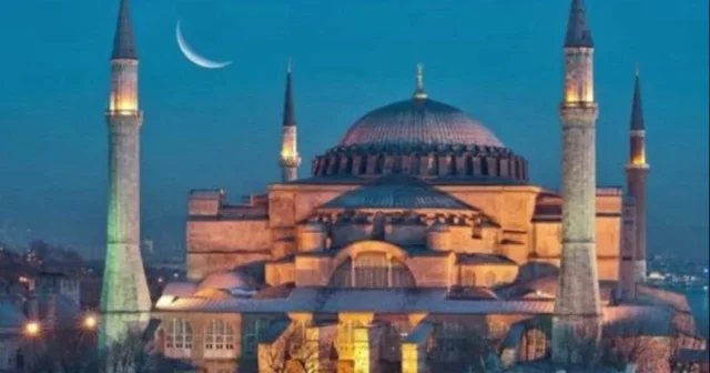 İstanbul da sabah ezanı kaçta okunuyor? Diyanet İstanbul imsak vakti Dini Bilgiler