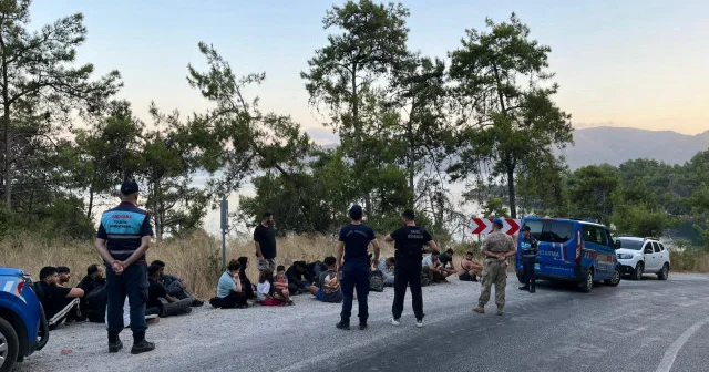 Sahil Güvenlik ve Jandarma 22 düzensiz göçmeni yakaladı Gündem Haberleri