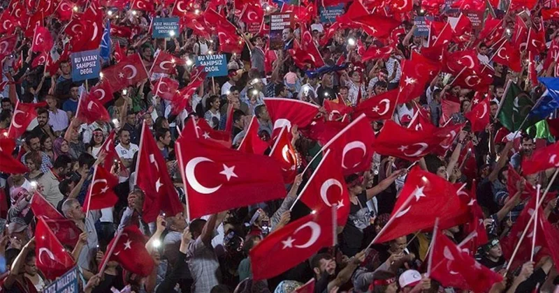 15 Temmuz a dair belgeseller QR kodları taranarak izlenebilecek