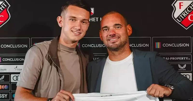 Sneijder has signed