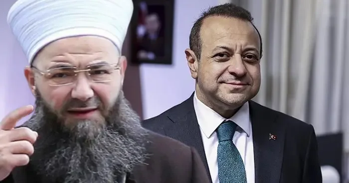 Cübbeli Ahmet ile Egemen Bağış sosyal medyada birbirine girdi! Camdan evin varsa taş atma