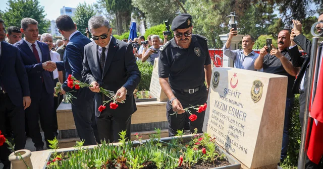 15 Temmuz şehidi polis memuru için anma töreni Antalya Haberleri