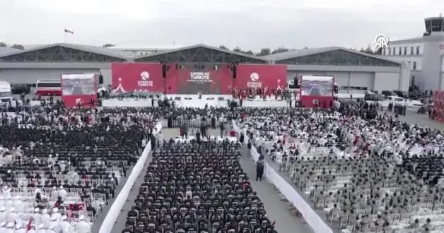 Dursun Ali Erzincanlı’dan Ömer Halisdemir’e 30 Kuş: Boğazlar düğüm düğüm