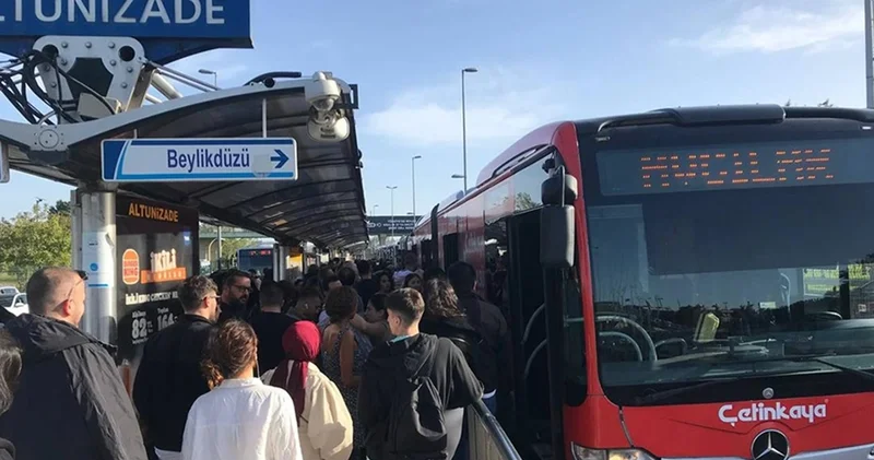 15 Temmuz da İstanbul da toplu taşıma ücretsiz mi? Metro, metrobüs, otobüs, vapur ve marmaray bayramda ücretsiz mi?