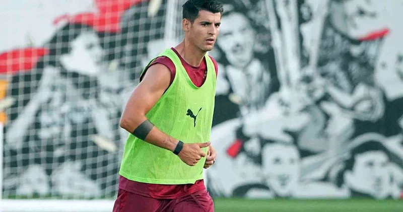 Davinson Sanchez ve Alvaro Morata kampa katıldı