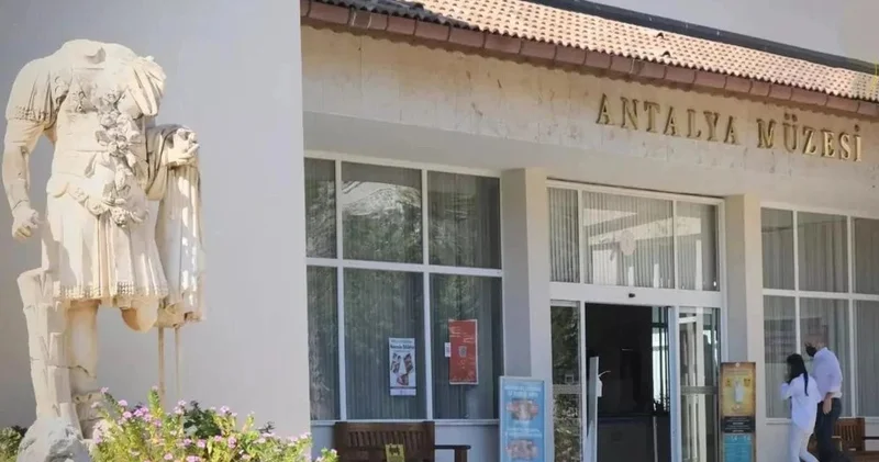 Antalya nın sembolü yıkılacak! Milyarlarca liralık proje iddiası