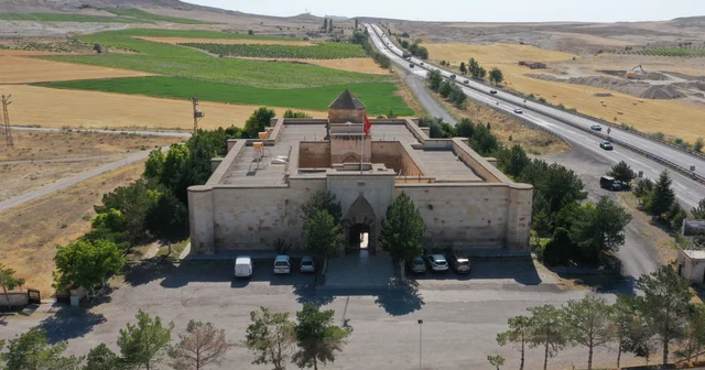 Kapadokya da tarih ve tasavvuf 8 asırlık kervansarayda buluşuyor Nevşehir Haberleri
