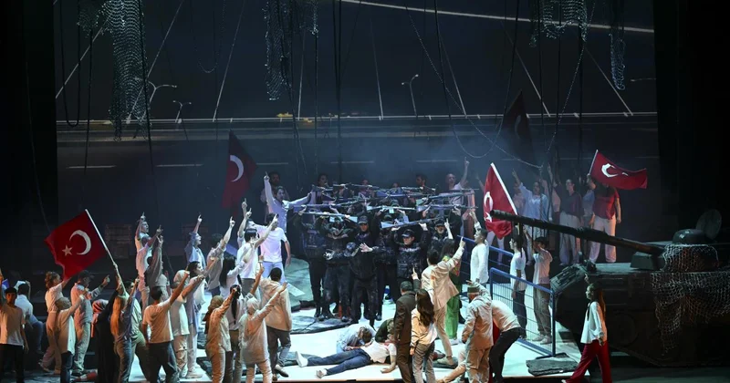 15 Temmuz kahramanlığı, En uzun gece destanı ile sahneye yansıdı