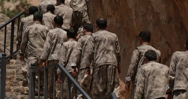 Askerlik yaşına gelmiş PKK lılar orduya alınacak mı? Bakan Güler den yeşil ışık