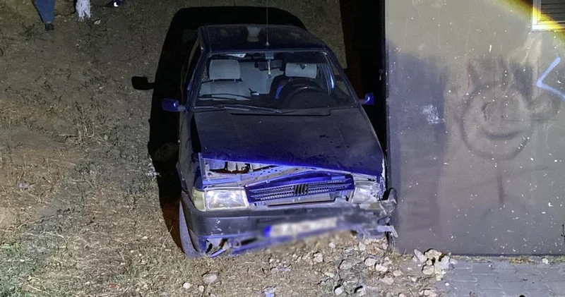 Şarample uçup trafoya çarpan araçtan burnu bile kanamadan çıktı
