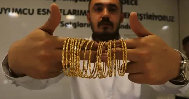Hatay haberleri Yeni evlenecek çiftlere altın değerinde burma bilezik tavsiyesi 15 Temmuz 2025