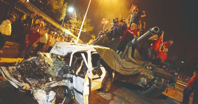 Tarihin akışını değiştiren gece 15 Temmuz Darbe Girişimi Haberleri