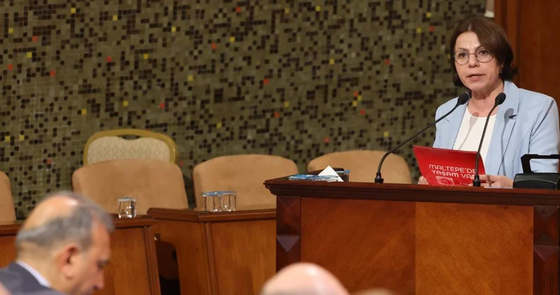 CHP li Belediye Başkanı: Düşman askeri muamelesi görüyoruz