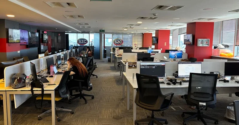 Demokrasi ayıbı haftayı doldurdu! SÖZCÜ TV 7 gündür kapalı Sözcü Gazetesi