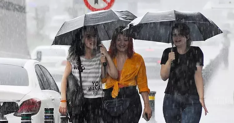 Meteoroloji bölge bölge uyardı! Hafta sonu çok kuvvetli sağanak yağış ve fırtına geliyor... 34 ili etkisi altına alacak