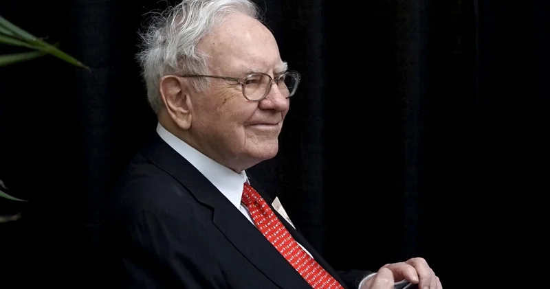 Warren Buffett, Apple hisselerini satmaya devam ediyor
