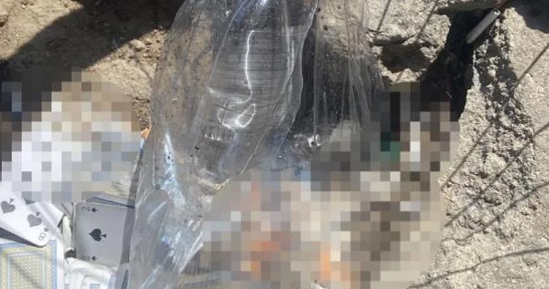 4 çocuk tuz ruhuyla hazırladıkları şişeyi kıraathaneye attı