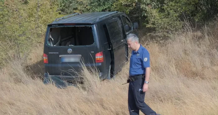 Kırklareli nde polisin dur ihtarına uymayan panelvan sürücüsü kaza yaptı