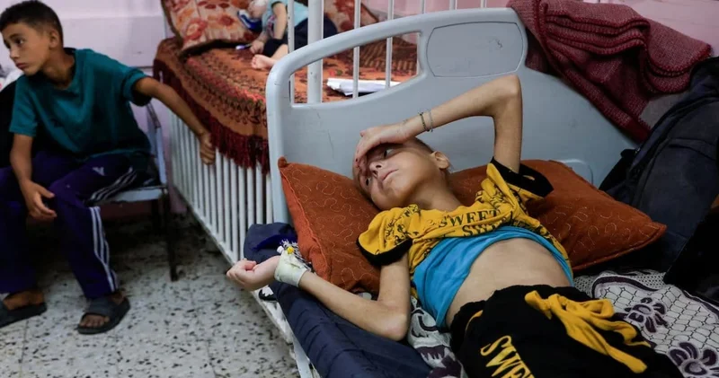 Gazze’de İsrail saldırısı sonrası Nasır Hastanesi’ni kanalizasyon bastı