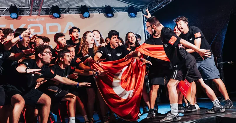 YTU Racing, Formula Student Çekya da şampiyon oldu