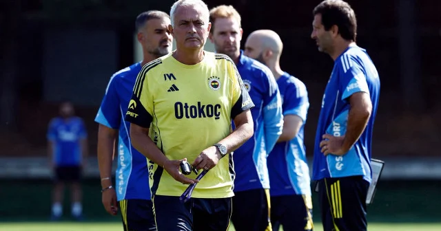 Fenerbahçe 5 eksikle İzmir e gitti: Göztepe maçında yoklar Futbol Haberleri