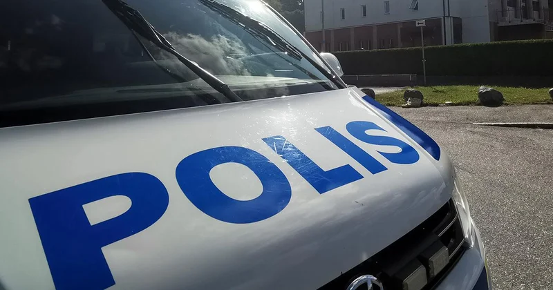 İsveç te cuma namazı çıkışında silahlı saldırı