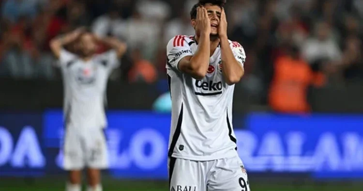Beşiktaş tan Mustafa Hekimoğlu için sakatlık açıklaması!
