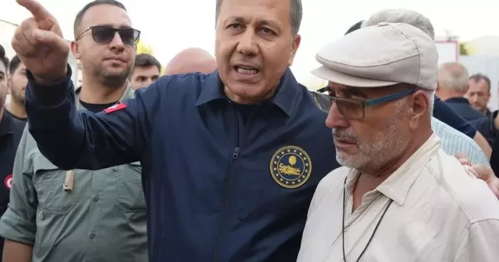Bakan Yerlikaya Sındırgı depremi raporu: 831 bağımsız bölümün yıkık yada hasarlı olarak tespit edildi