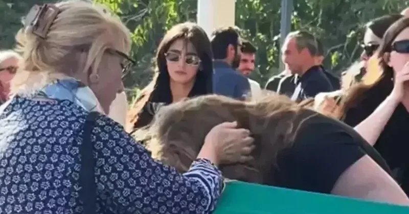 Babasının ölümüyle sarsılan Hayal Köseoğlu ndan duygusal paylaşım Sözcü Gazetesi