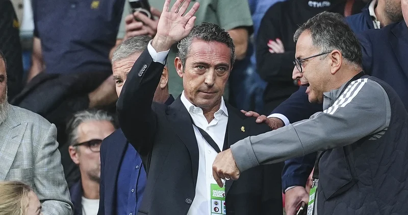 Fenerbahçe Başkanı Ali Koç tan transfer açıklaması: 2 kanat ve 1 orta saha için çalışmalarımız var