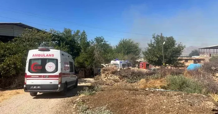 Diyarbakır’da 2 kırsal mahallede orman orman yangını, yerleşim yerlerinde tedbir alındı