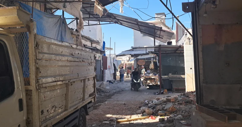 Hatay’ın tarihi Uzun Çarşısı boşaltıldı, bir esnaf çıkmayı reddediyor: Burayı yıkıp torpilli birine verecekler
