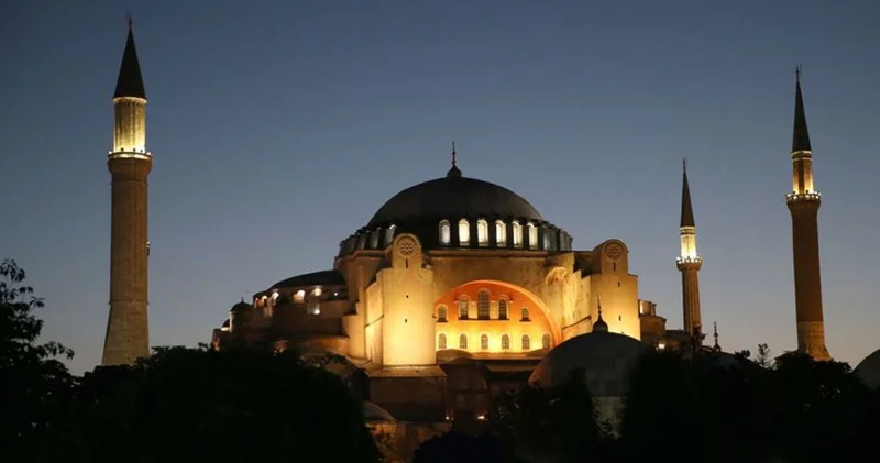 CUMA NAMAZI VAKTİ 2025: Cuma namazı saat kaçta? 15 Ağustos Cuma İstanbul, Ankara, İzmir Cuma namazı kaçta kılınacak?