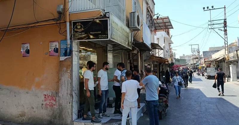 Kuyumcu soygunu: 2 kişiyi vurup 1 kilo altın çaldılar