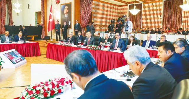 Komisyonda yoğun mesai Gündem Haberleri