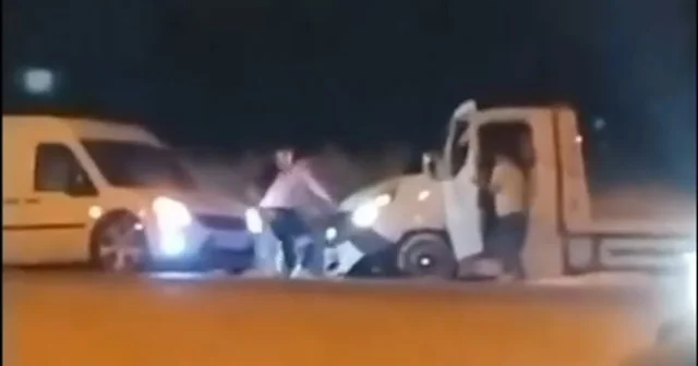 Adana da sürücülerin kavgası kamerada Adana Haberleri