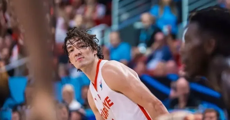 Cedi Osman dan duygusal sözler! Neler çektiğimizi biz biliyoruz